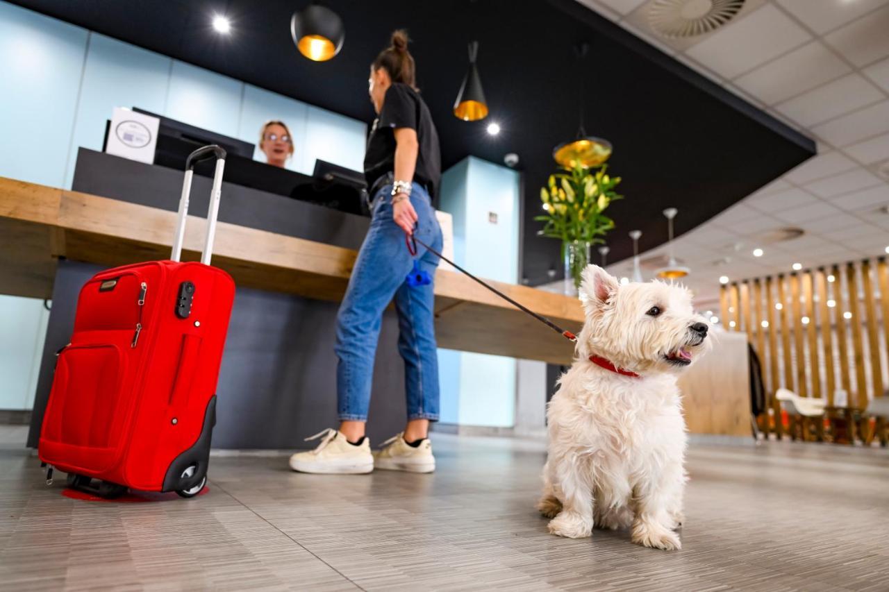 Ibis Skopje City Center Екстериор снимка